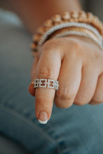 Load image into Gallery viewer, Ashton Intersecting Links Sterling Silver Ring

