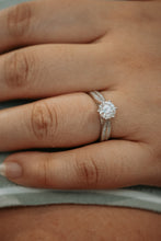 Load image into Gallery viewer, Maisie 1CT Moissanite on Sterling Silver
