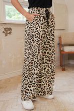 Load image into Gallery viewer, Leopard Print Wide Leg Pants
