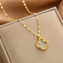 Load image into Gallery viewer, Eve Pink Transparent Four-Leaf Clover Necklace
