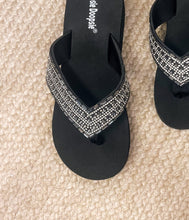 Load image into Gallery viewer, Evita Rhinestone Sandal in Black and Silver
