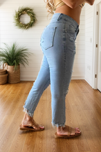 Load image into Gallery viewer, Light Wash Distressed Straight Leg Denim
