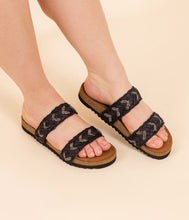 Load image into Gallery viewer, Fia Sandal in Black
