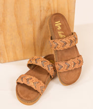 Load image into Gallery viewer, Fia Sandal in Tan
