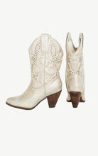 Load image into Gallery viewer, Houston Western Boots in Champagne
