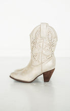 Load image into Gallery viewer, Houston Western Boots in Champagne - Rural Haze
