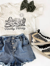 Load image into Gallery viewer, Howdy Honey | Kid&#39;s Graphic Tee
