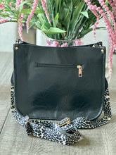 Load image into Gallery viewer, Large Crossbody Purse "Black"
