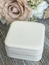 Load image into Gallery viewer, Travel Jewelry Box &quot;Off White&quot;
