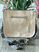 Load image into Gallery viewer, Large Crossbody Purse "Cream"
