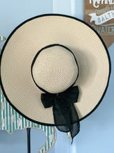 Load image into Gallery viewer, Farrah Floppy Hat "Black Cream"
