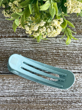 Load image into Gallery viewer, Bella Hair Clip "Blue"
