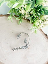 Load image into Gallery viewer, Leaves Ear Cuff "Silver
