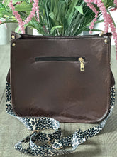 Load image into Gallery viewer, Large Crossbody Purse &quot;Coffee&quot;
