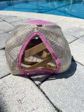 Load image into Gallery viewer, Trucker Hat "Pink"
