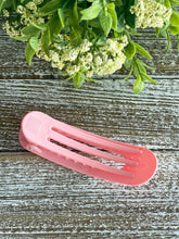 Load image into Gallery viewer, Bella Hair Clip "Pink"
