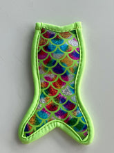 Load image into Gallery viewer, Neoprene Popsicle Holder "Mermaid Green"
