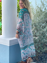 Load image into Gallery viewer, &quot;Fall Feelings&quot; Floral Kimono
