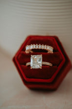 Load image into Gallery viewer, Fenna Champagne Gold 2PC Ring Set
