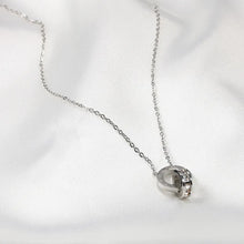 Load image into Gallery viewer, Jea Circle Necklace
