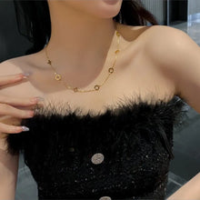 Load image into Gallery viewer, Lindz  Four-Clover Gold Necklace
