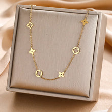 Load image into Gallery viewer, Lindz  Four-Clover Gold Necklace
