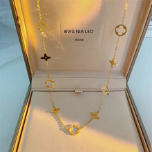 Load image into Gallery viewer, Lindz  Four-Clover Gold Necklace
