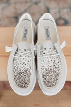 Load image into Gallery viewer, Maco Water Drop Sneaker
