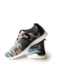 Load image into Gallery viewer, Mayo Sneakers in Camo - Rural Haze
