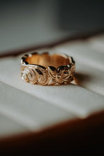 Load image into Gallery viewer, Bobbi Floral Rose Gold Ring
