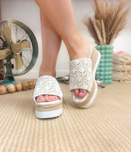 Load image into Gallery viewer, Ophelia Wedges in White
