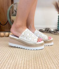 Load image into Gallery viewer, Ophelia Wedges in White
