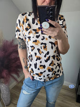 Load image into Gallery viewer, Leopard Glitter Tee
