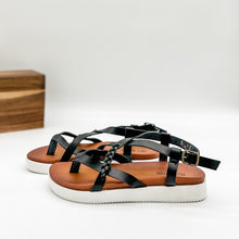 Load image into Gallery viewer, Sela Sandal in Black
