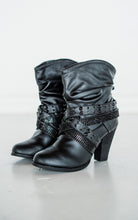 Load image into Gallery viewer, Short Change Booties in Black - Rural Haze
