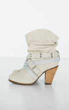 Load image into Gallery viewer, Short Change Booties in Cream - Rural Haze
