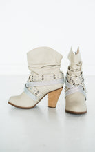 Load image into Gallery viewer, Short Change Booties in Cream - Rural Haze
