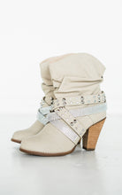 Load image into Gallery viewer, Short Change Booties in Cream - Rural Haze
