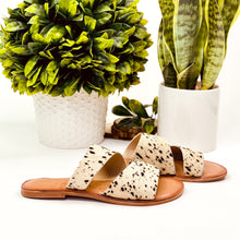 Load image into Gallery viewer, Spirited Sandals in Black and White

