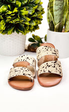 Load image into Gallery viewer, Spirited Sandals in Black and White
