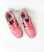 Load image into Gallery viewer, Stockholm Sneaker in Pink/Black
