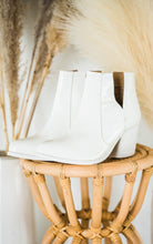 Load image into Gallery viewer, Tarim Booties in White Croc - Rural Haze
