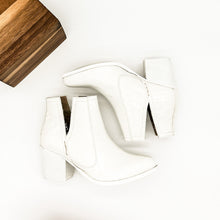 Load image into Gallery viewer, Tarim Booties in White Croc - Rural Haze

