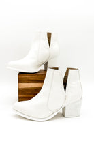 Load image into Gallery viewer, Tarim Booties in White Croc - Rural Haze
