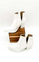 Load image into Gallery viewer, Tarim Booties in White Croc - Rural Haze
