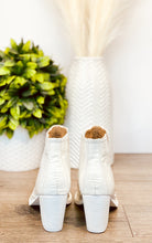 Load image into Gallery viewer, Tarim Booties in White Croc - Rural Haze

