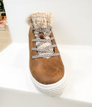 Load image into Gallery viewer, Tiburon Hidden Sneaker Wedge in Tan
