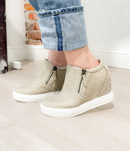 Load image into Gallery viewer, Timmibelle Wedge Sneaker in Cream

