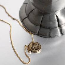 Load image into Gallery viewer, Val Clover Gold Necklace
