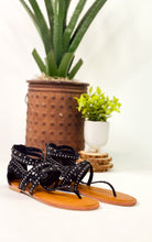 Load image into Gallery viewer, Willow Sandal in Black
